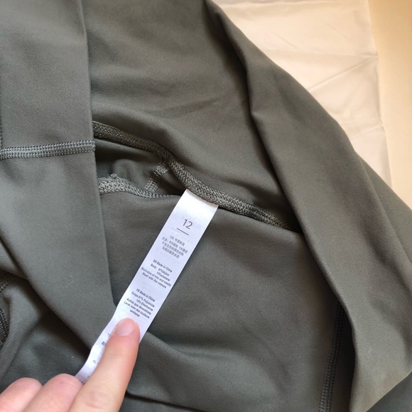 HALARA HIGH RISE BIKER SHORTS - Picture 3 of 7